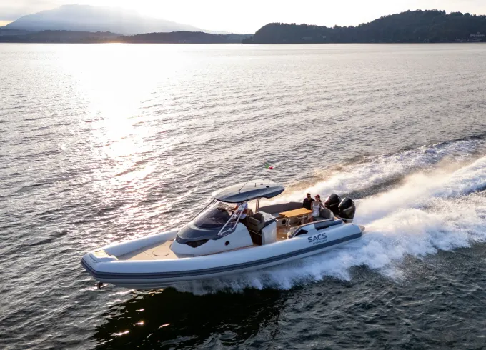 Sacs 37 Strider Powerboat for 10 people