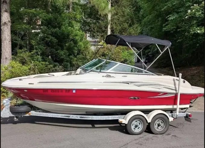 Enjoy the day aboard a 21-foot power boat in Mooresville, NC