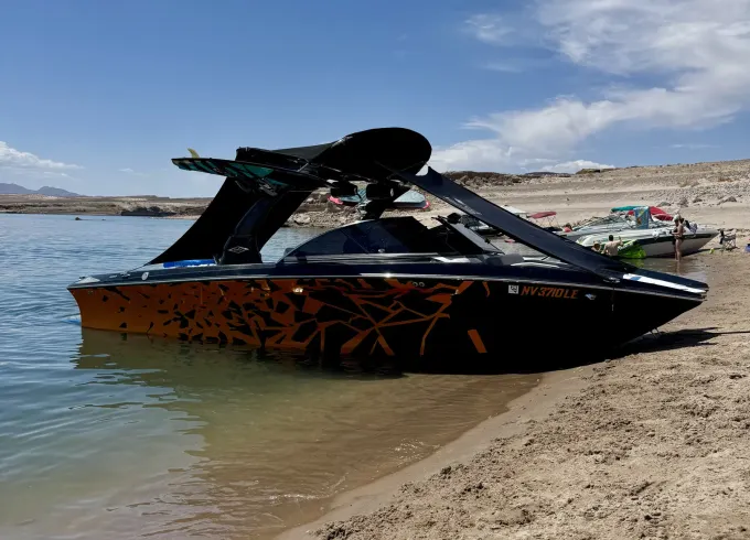 Lake Mead Boat Rental! Great Sound System!