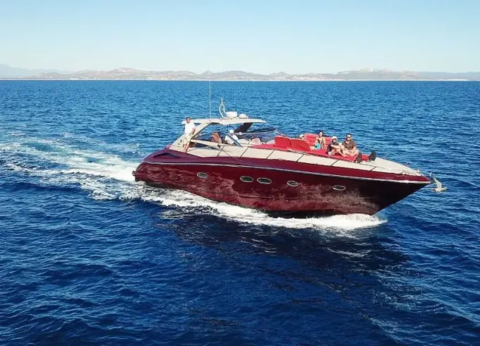 Amazing 57 ft yacht for rent in Los Cabos