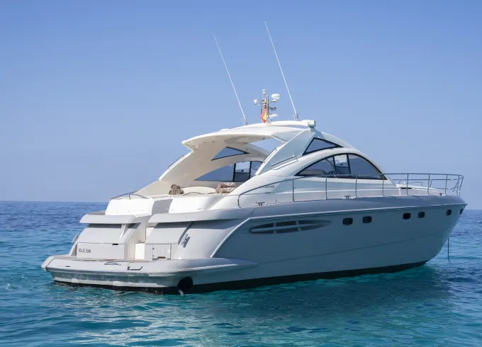 52' Fairline Targa Motor Yacht Charter in Ibiza