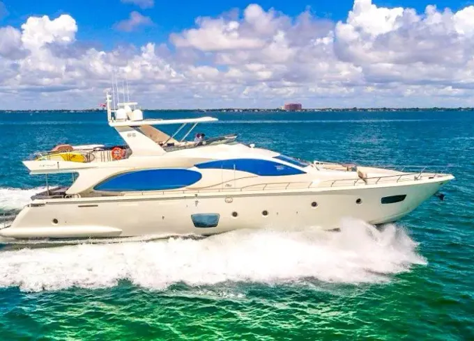 Azimut 85 The Ultimate Luxury at Sea