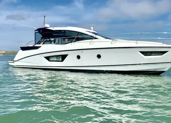 Luxury Beneteau Gran Turismo 46 Yacht Charter in Clearwater, FL
