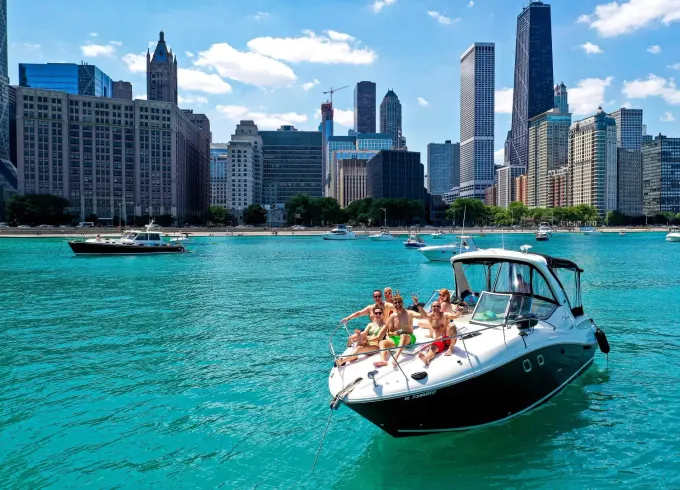 31ft Sea Ray Motor Yacht Chicago Romantic Family Getaway!