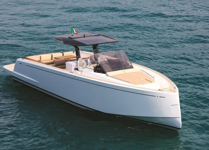Discover the Amalfi coast from Positano onboard of our Pardo 43
