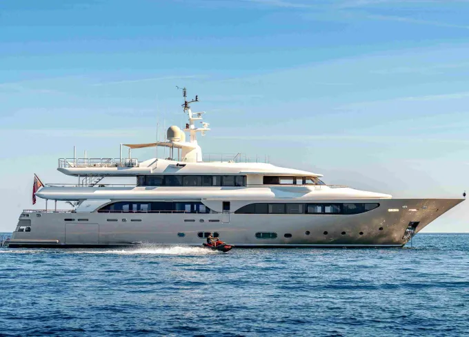 CRN 150’ Luxury, Space, and Exclusivity at Sea