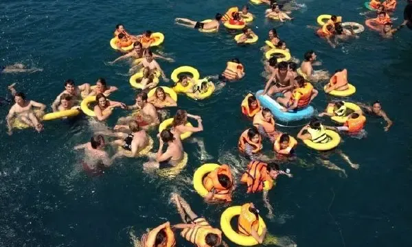 Boat & Speed Boat Rental in Nha Trang, Vietnam