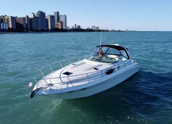 46ft Luxury Sea Ray 410 Express Cruiser Yacht Chicago for 13 Guests
