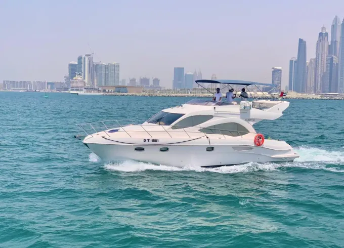 Premium 44ft Majesty Yacht | Great for couples and families!