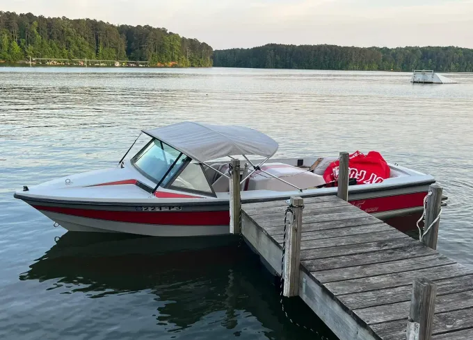 22ft Nautique Ski and Fun Family Boat on Lake Allatoona in Cartersville, Georgia