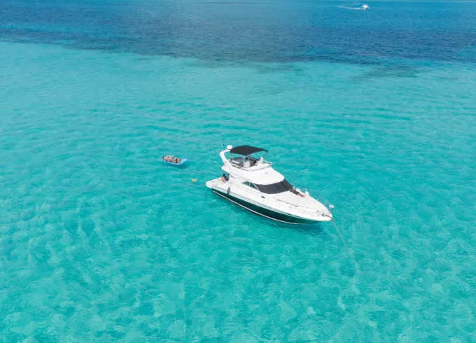 Private Yacht for touring Cancun and Isla Mujeres
