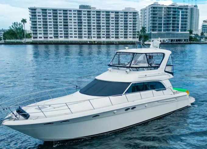 Sea Ray 52: Fort Lauderdale's Ultimate Boating Experience!