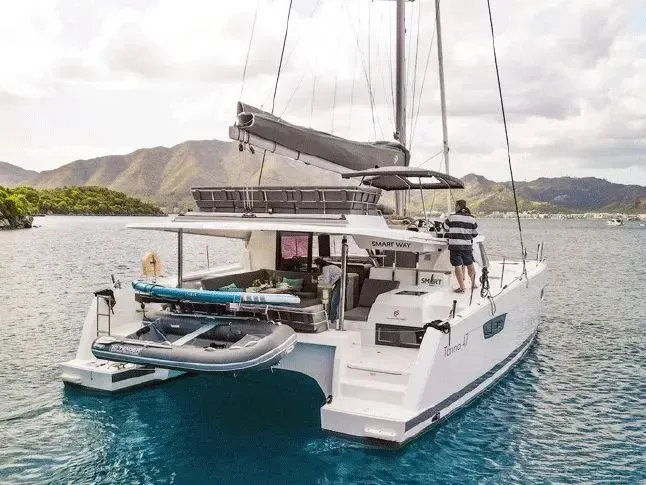 Private 10-Day Luxury Catamaran Cruise Tahiti to Bora Bora w/ Crew