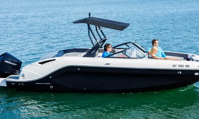 22' 2023 Bayliner Boat Rental in Sag Harbor, New York