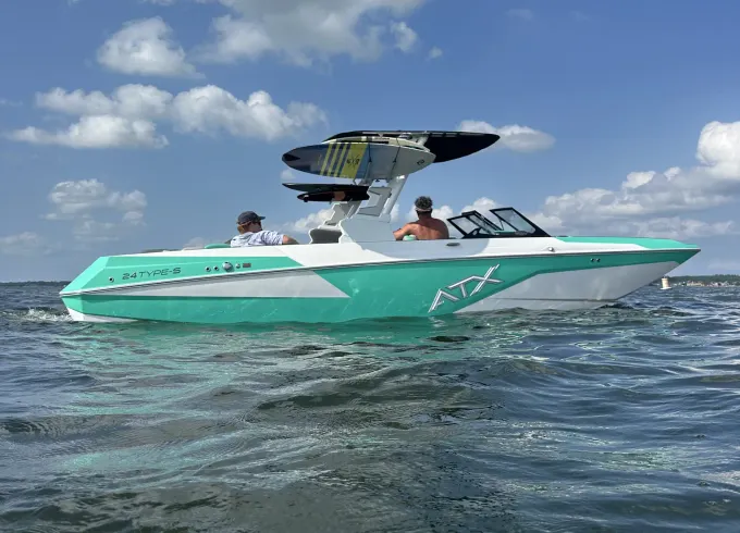 Brandnew 24' ATX Surf Boat with Captain - wakesurf, tube and chill in Montgomery
