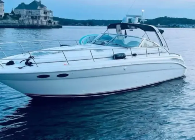 Yacht Cruise Potomac River Sea Ray 38'