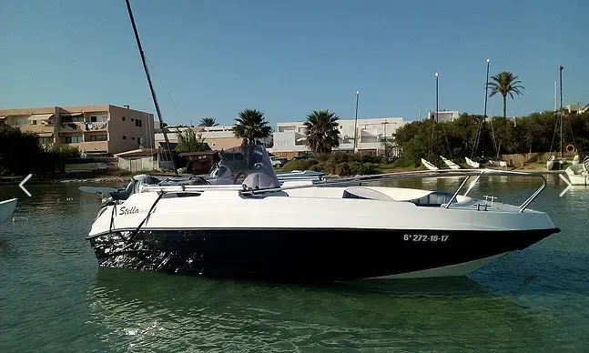 Rent 15' Kruger Center Console in La Savina, Spain