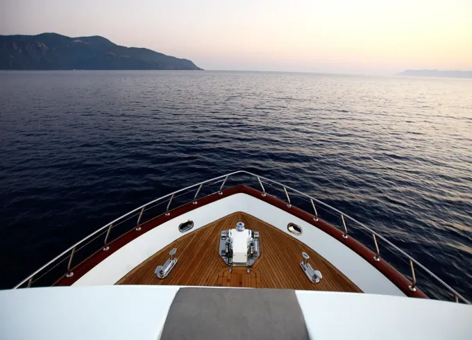 82' Luxury Trawler Charter in Mugla