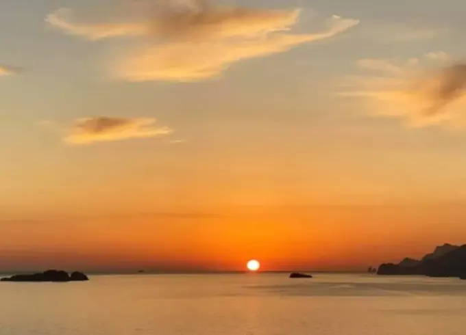 Sunset Vibes in Positano! Inquire the 2-Hour Sunset Tour now!