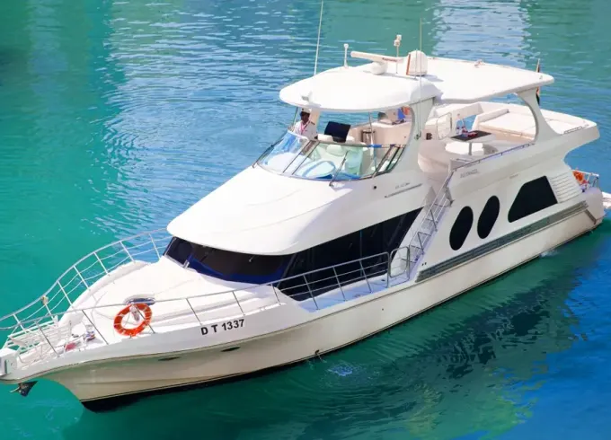 62ft Party Yacht up to 25 guests - Dubai Marina