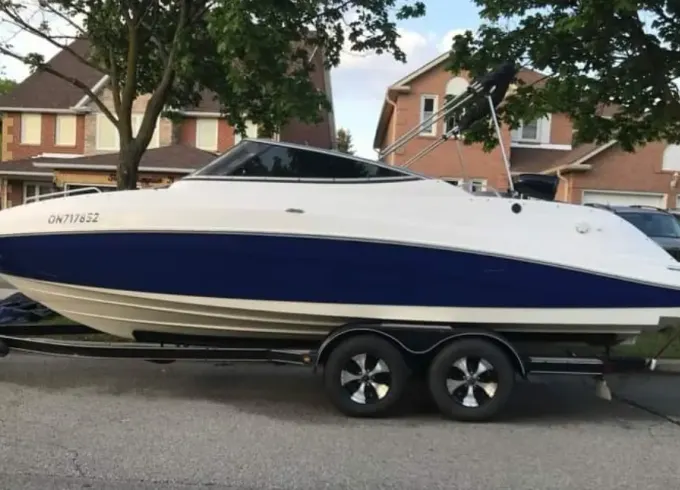 Yamaha AR 230 Bowrider Rental in Toronto, Ontario