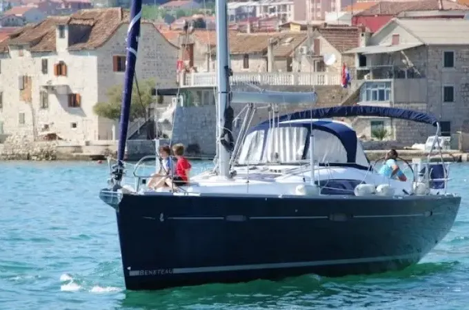 Luxury Oceanis 46 Sailing Yacht Charter in Italy