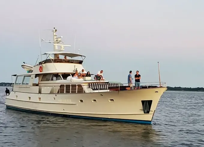 80' Luxury classic yacht - Charter the Netflix Outerbanks yacht!