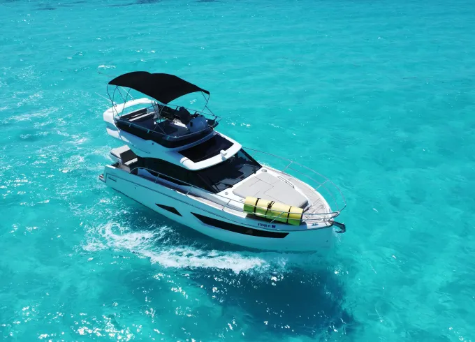Cairo 40' Motor boat in Cozumel