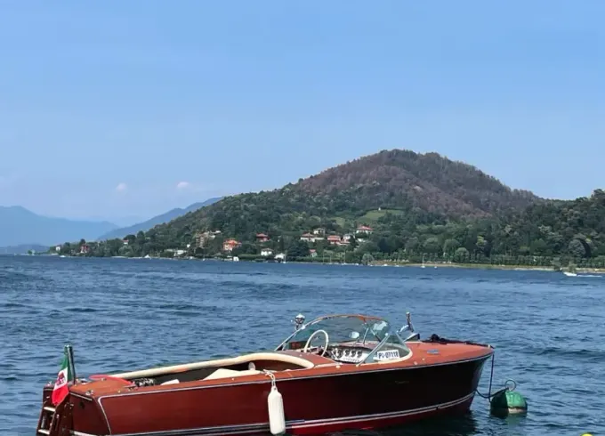 Riva Super Florida Motor Yacht Rental on Lake Maggiore, Italy
