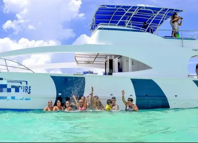 Private Yacht Charter For All Occasions In Punta Cana, Dominican Republic