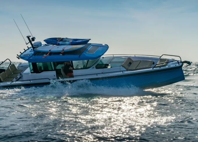 Axopar 37 XC Motor Yacht for Athens Day Trips!