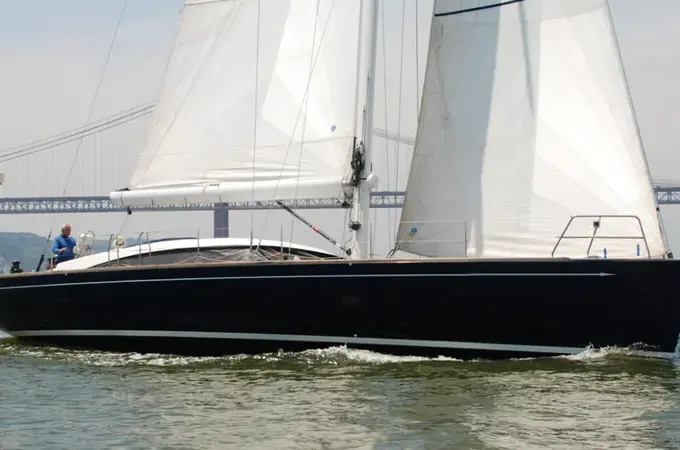 Charter 50' Shipman Cruising Monohull in Portugal