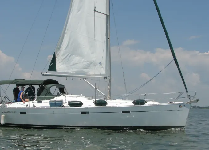 Charter 39ft 'Two J Birds' Beneteau Sailboat In Kemah, Texas