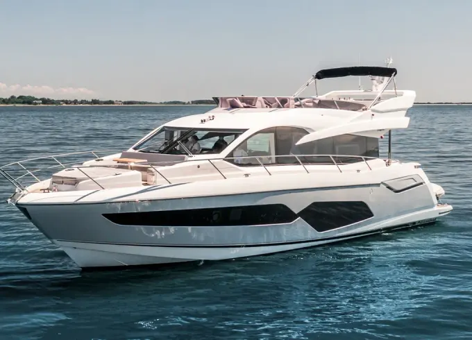 Sunseeker 70' Exclusive Motor Yacht - Perfect for Private Events in Chicago