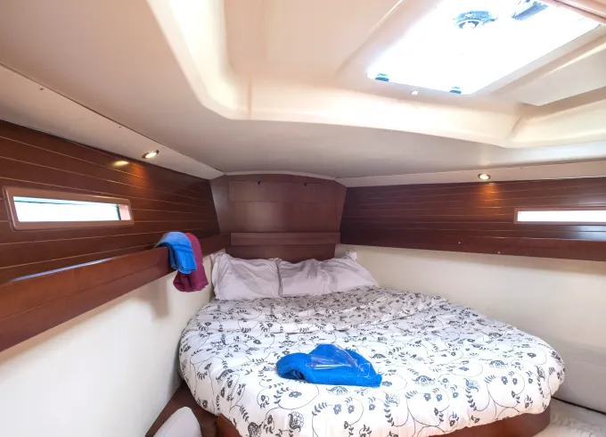 Charter 41' Dufour Cruising Monohull in Marina di Ragusa, Sicilia