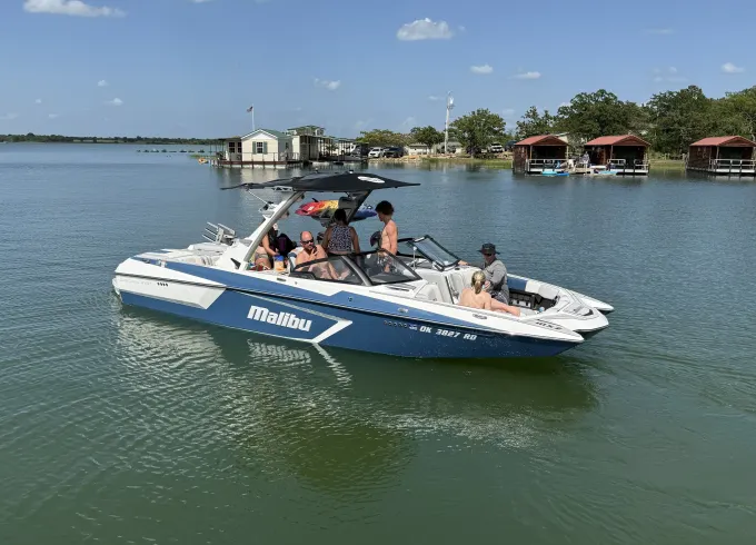 Malibu 24' Wake Boat - Wakesurf - Floating Island - Tubing - Sunset Cruises