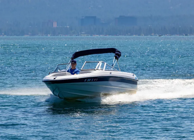 18' Reinell Cruiser Rental for Amazing Day in South Lake Tahoe
