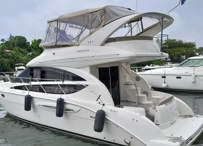 Flybridge Motor Yacht for Charter in Punta Cana