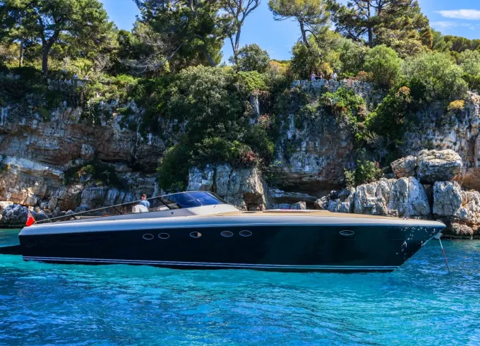 55ft Itama Open Motor Yacht boarding in Antibes, Cannes, St Tropez or Monaco