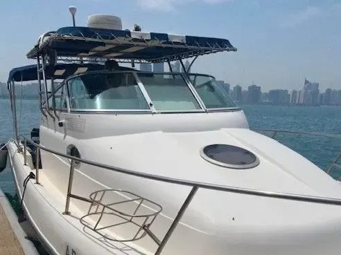 Stylish 7-Person Cruise Boat with Cabin – Explore Abu Dhabi Waters in Comfort