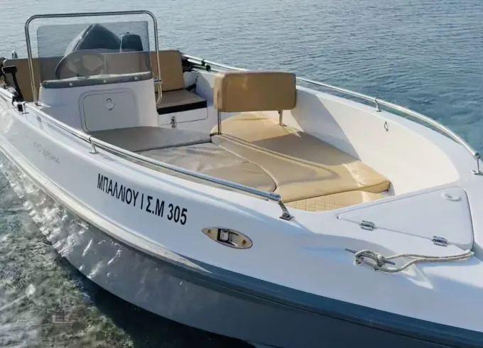 Privat boat Rental in milos Explore kleftiko, Polyaigos & Hidden Caves!
