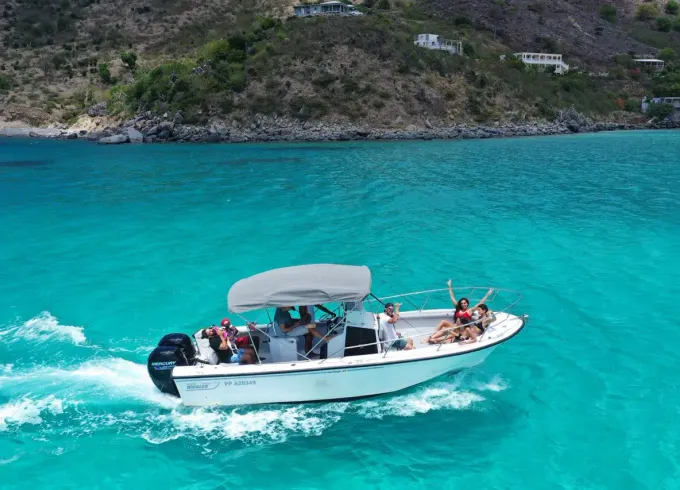 24' Bost Whaler for rent with or without captain