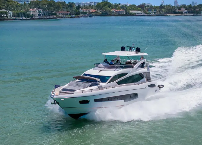 78’ Sunseeker Helios Mega Yacht – Ultimate Space & Luxury Comfort