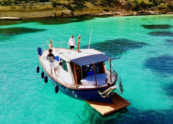 Rent a boat "Llaut" in Mallorca