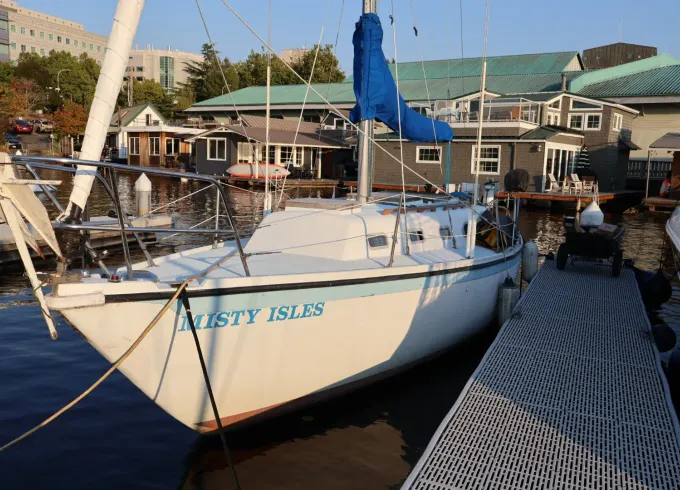 William Garden 39ft Ketch Sailboat Bar Hop Seattle Experience
