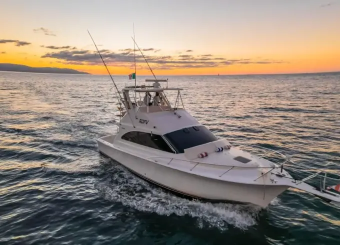 Beautiful Ocean Yacht 42 Sportfishing Yacht in Puerto Vallarta, Jalisco