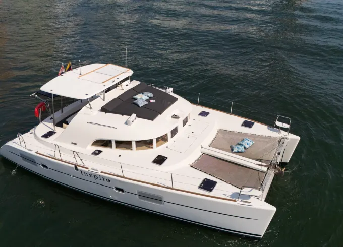 Luxury Catamaran Lagoon ' Capacity up to 18