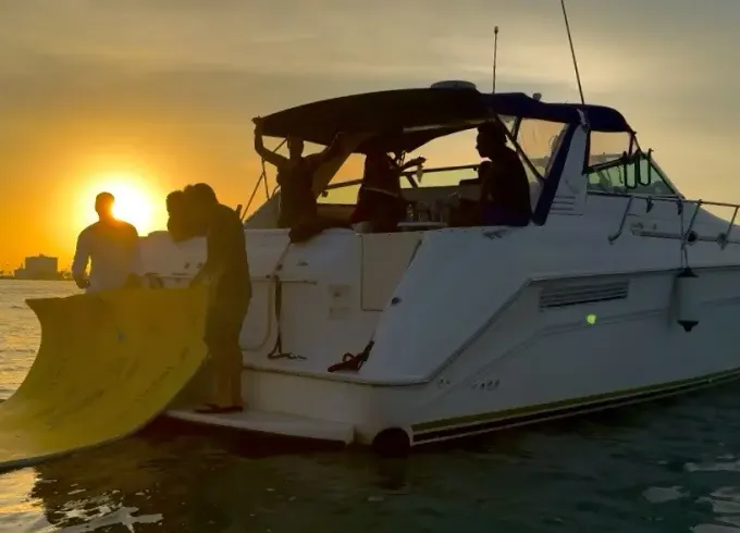 Yacht Rental (Captain and fuel included)