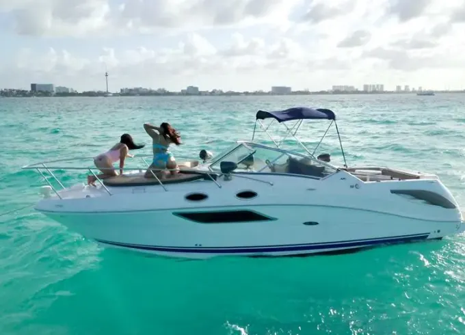Luxury 27ft Sea Ray yacht – Private Experience in Cancun
