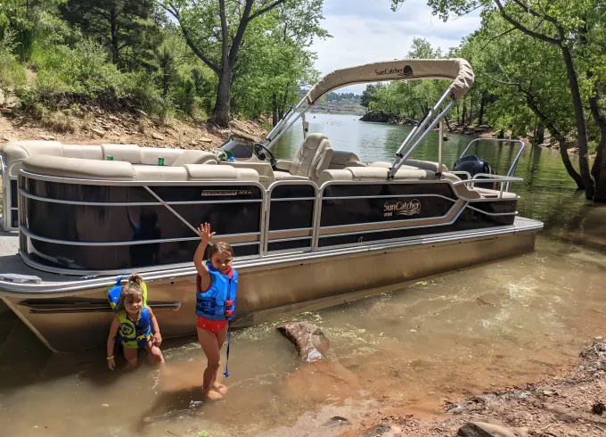 2021 SunCatcher Fusion Tritoon: Room for 12 w/Yamaha Power and Ski Tow Ready!!!